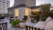 Black Piano Residence