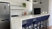 Apartamento Sofisticado a 240m do Mar em Meia Prai