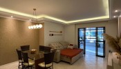 Apartamento com Vista para o Mar em Meia Praia 