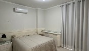 Apartamento com Vista para o Mar em Meia Praia 